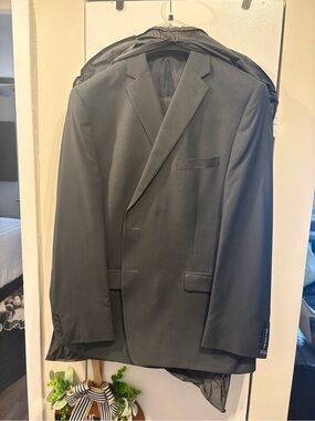 Bellissimo Men’s Modern Fit Charcoal Suit Pants 40W x 32L Jacket 48T